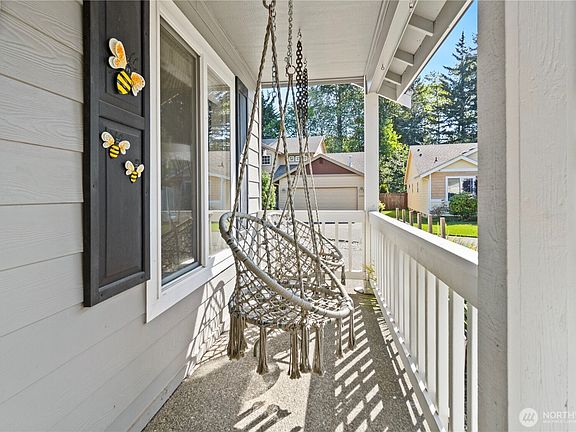 4th image of 16802 129th Avenue E