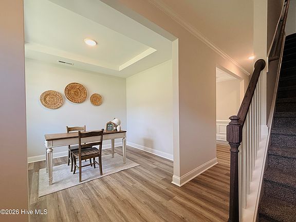 3rd image of 110 Driftwood Ct.