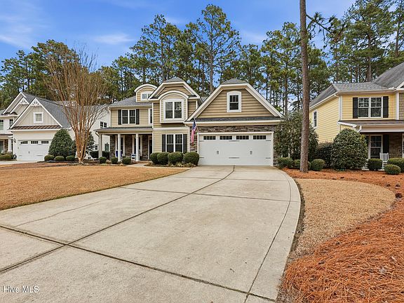 3rd image of 21 Deacon Palmer Drive