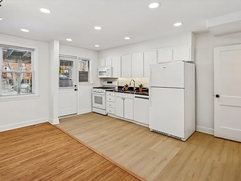 1612 Hardwick Rd — Photo 17