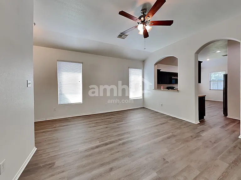 10016 Sterling Place Dr — Photo 7