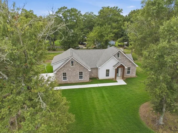 776 Cooley Rd, Lake Charles, LA 70611