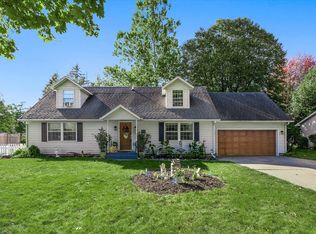 303 Sanders Ct, Yorkville, IL