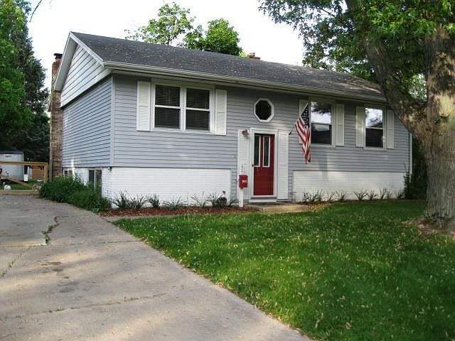 1st image of 1501 James Pl