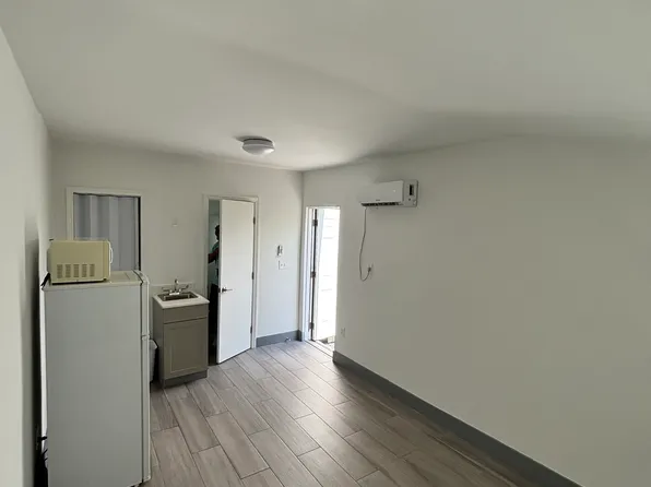 (undisclosed Address), Miami, FL 33126