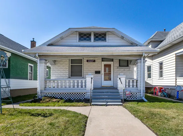 2627 Washington St, Dubuque, IA 52001