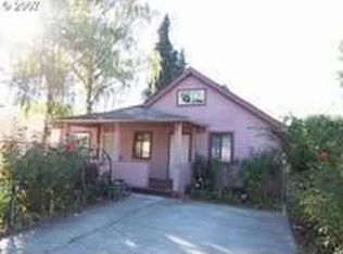 3759 3rd St, Hubbard, OR 97032