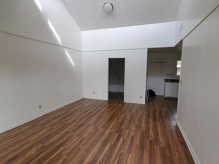3357 Meadow Ln — Photo 12