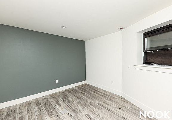 5th image of 281 Clifton Pl APT 1B