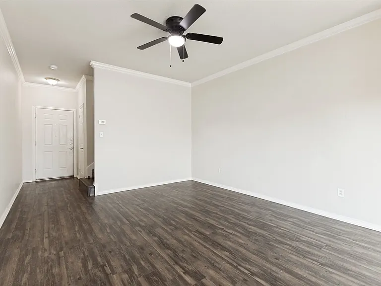 224 Wyndham Meadows Way — Photo 3