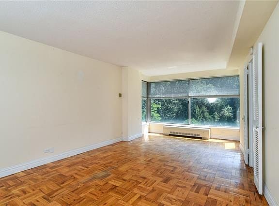 3rd image of 4455 Douglas Ave APT 8M