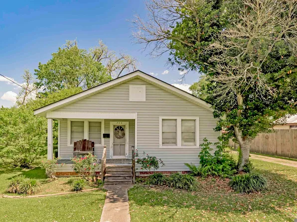 206 Saint Jude St, New Roads, LA 70760