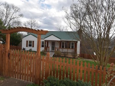 208 Locust Hill Ln, Knoxville, TN, 37920