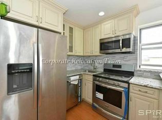 25-31 45th St #2F, Astoria, NY 11103