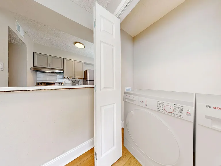 Gulf View Apartments — Photo 74
