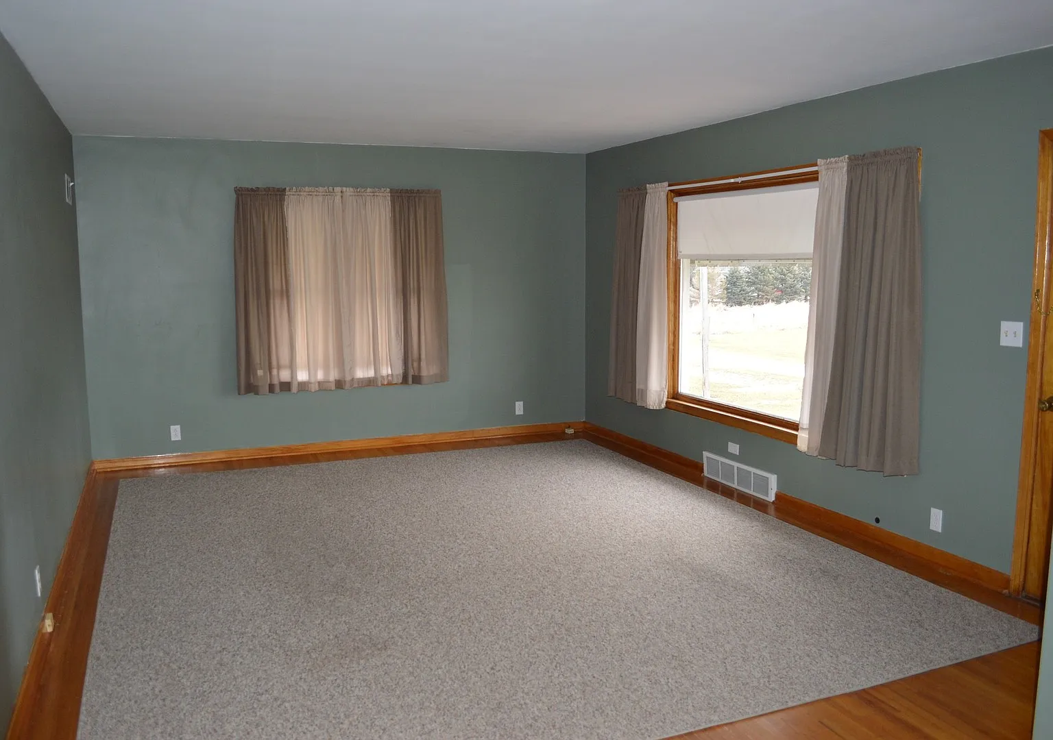 For Rent: 2 Bedroom House - Acreage — Photo 2