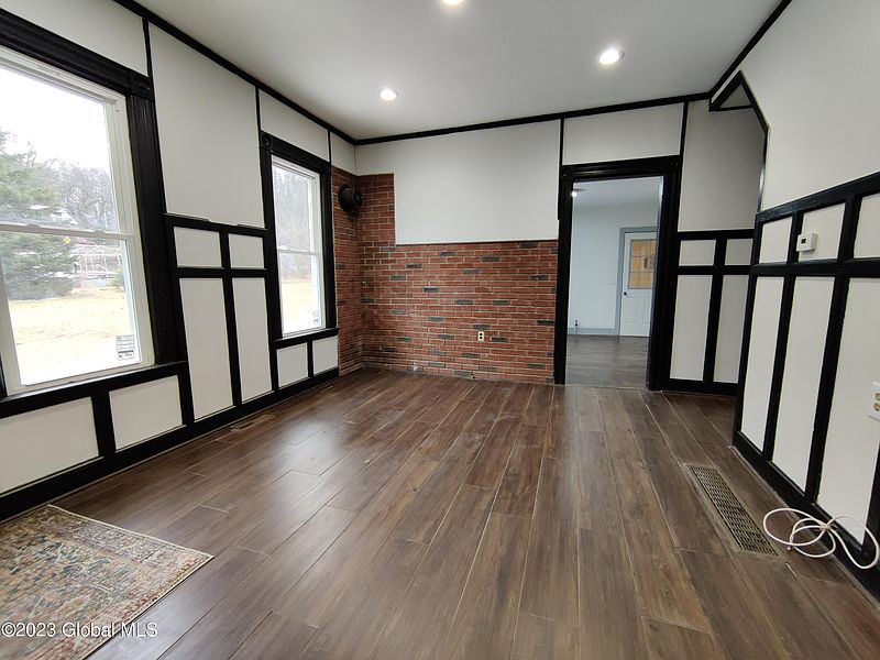 5th image of 5-7 Nassau Street