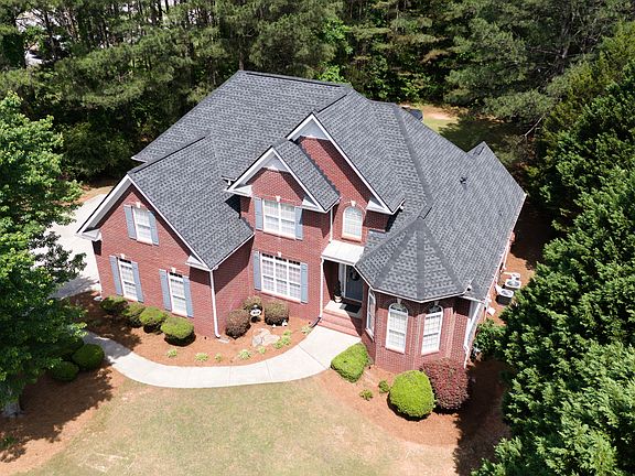 3rd image of 155 Millstone Dr