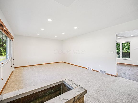 3rd image of 11608 Meadow Ave