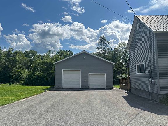 3rd image of 218 Dullea Rd