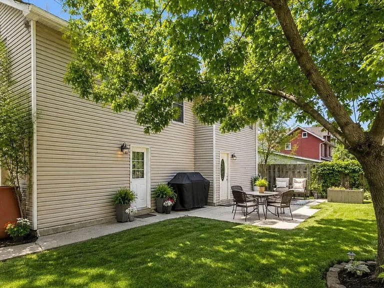 220 Gordon St #9 — Photo 9