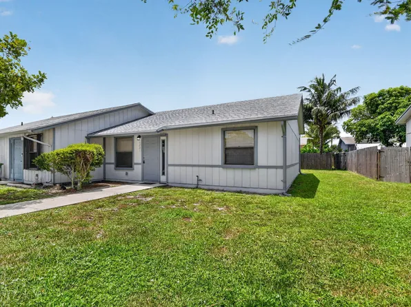3221 FOXRIDGE Court, Palm Springs, FL 33461