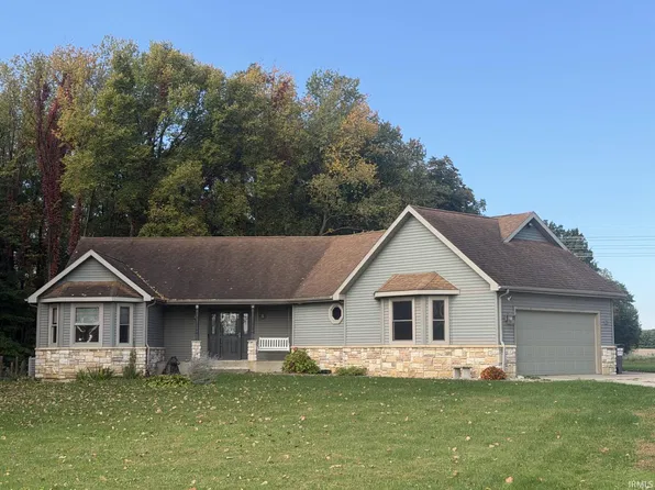 8282 N 900 E, New Carlisle, IN 46552