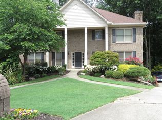 8905 Carroll Manor Dr, Sandy Springs, GA 30350