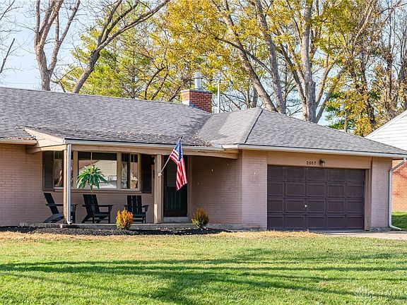 4th image of 2087 Bonnie Dale Dr