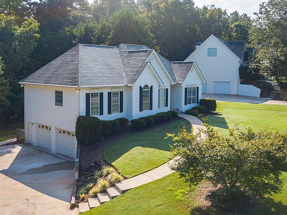 3rd image of 7160 Berry Patch Dr
