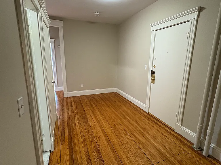 2 Sutherland Rd #41 — Photo 9