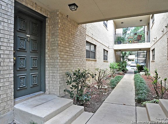 2nd image of 11843 Braesview #415D