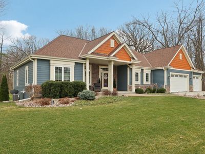 W351N6051 Bauers LANE, Town Of Oconomowoc, WI, 53066