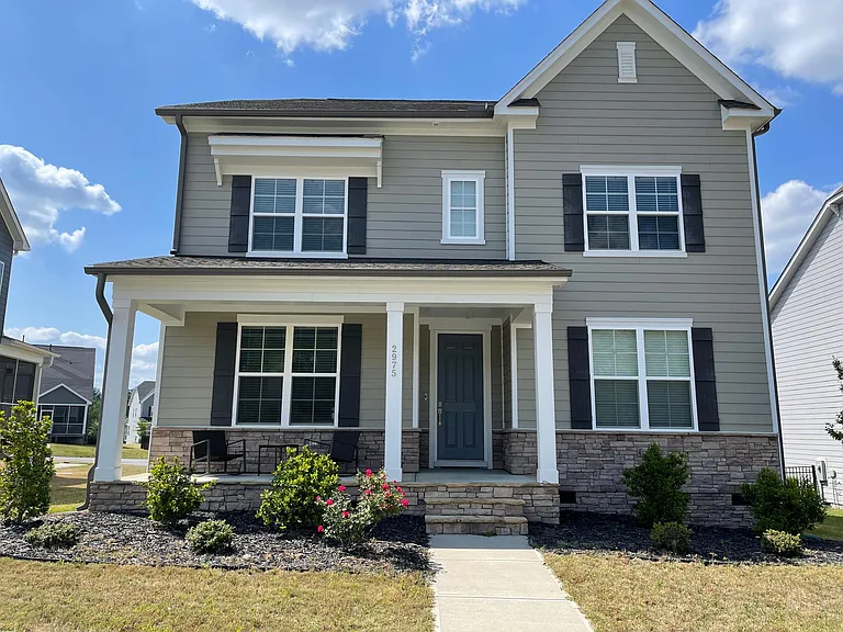 2975 Farmhouse Dr — Photo 1