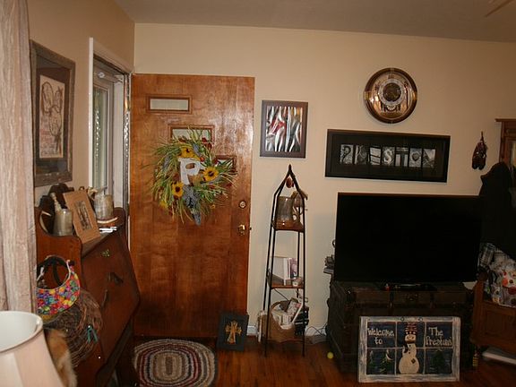 2nd image of 1006 N West St