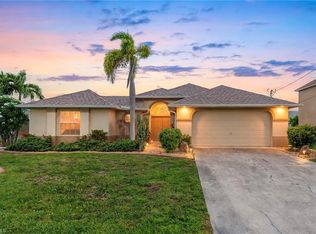 932 SW 4th AVE, CAPE CORAL, FL 33991