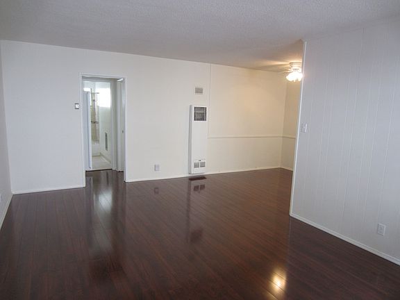 4th image of 4707 Beverly Blvd APT 9