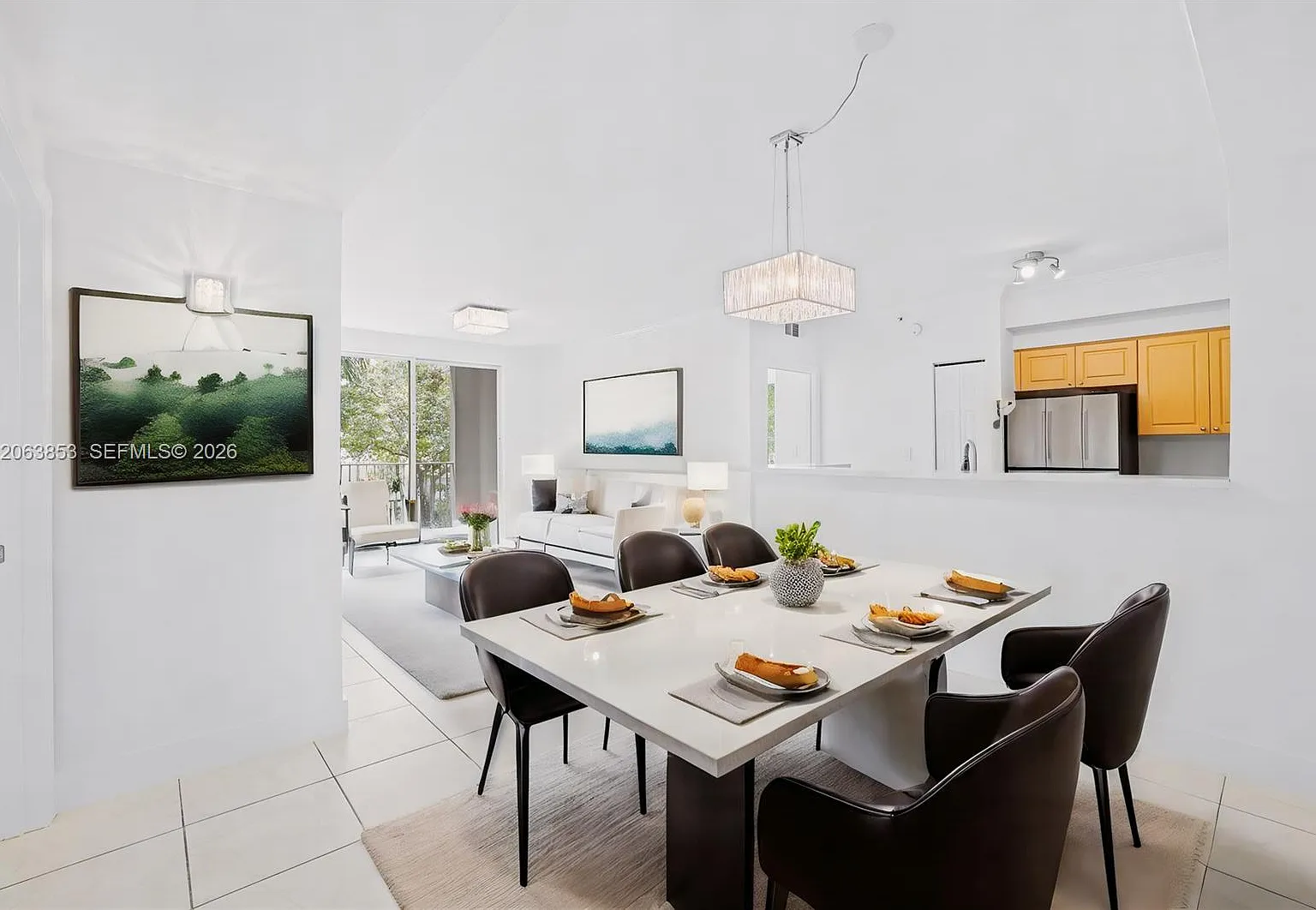 Gables Court Condo — Photo 1