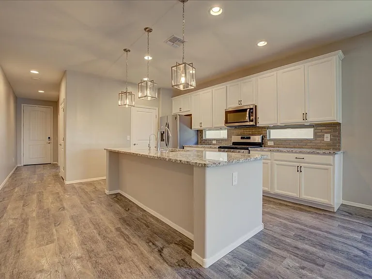 14266 E Hub Dr — Photo 8
