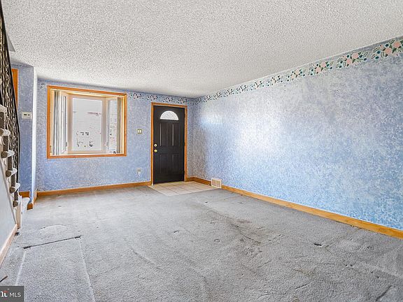 4th image of 1032 Brookwood Ln