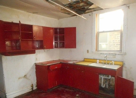 4th image of 4522 W Grenshaw St