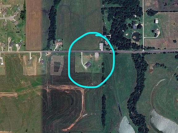 3rd image of 2045 E Rock Creek Rd