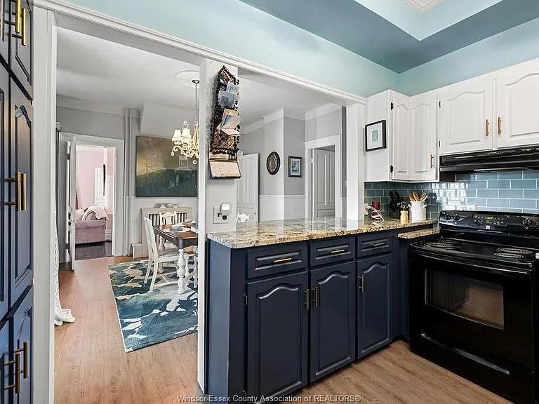 274 Crawford Ave — Photo 13