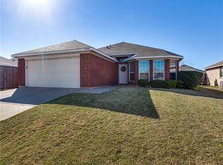 12320 Silvermist Trl, Burleson, TX 76028