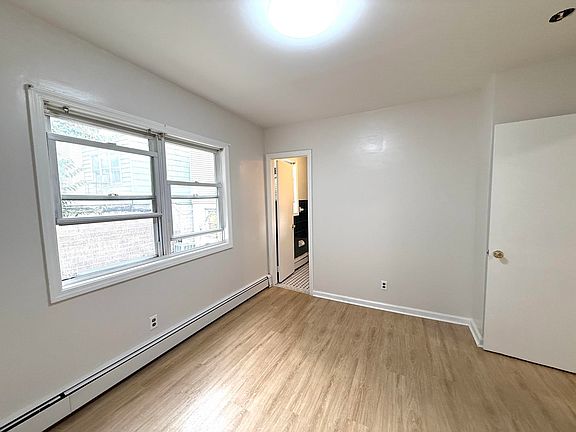 4th image of 30 Emerson Ave #2F