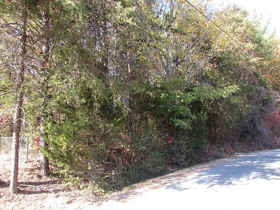 2nd image of 0 Jackson Dr Lot 8