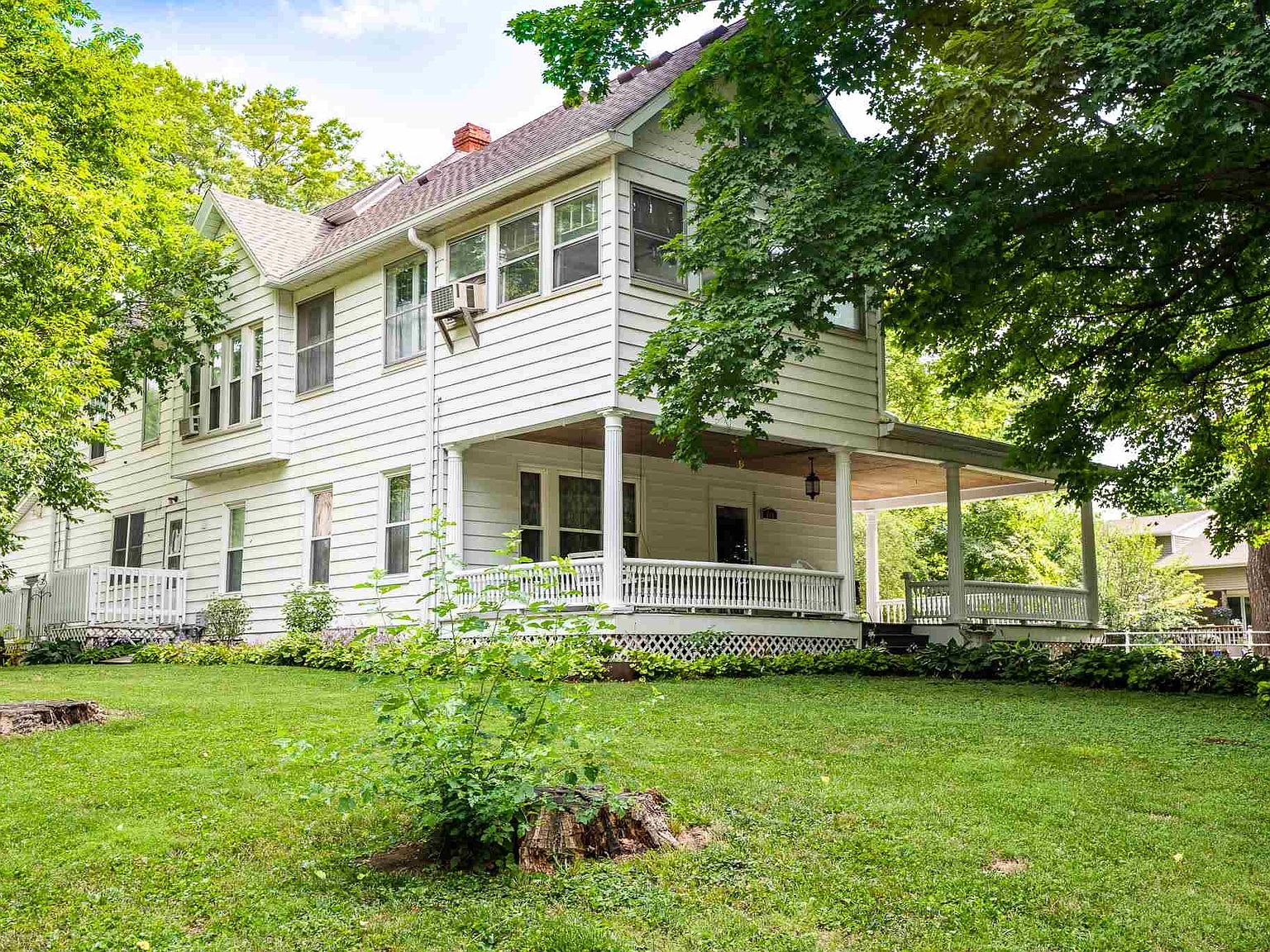 609 W 3rd St, Delavan, IL 61734 Zillow