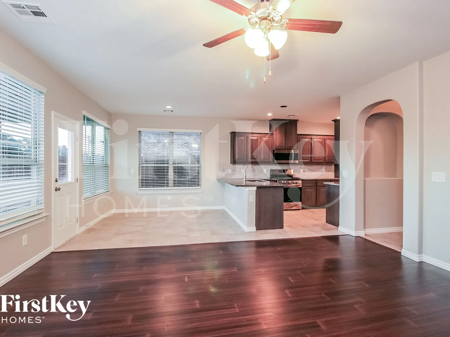 4 bed, 2.5 bath, 2397 sqft, $2,740 — Photo 4