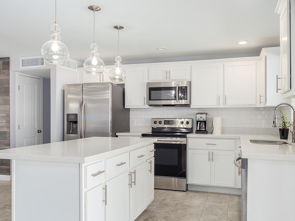 1st image of 3726 E Winchcomb Dr