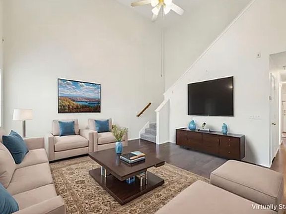 2nd image of 320 S Celia Cir